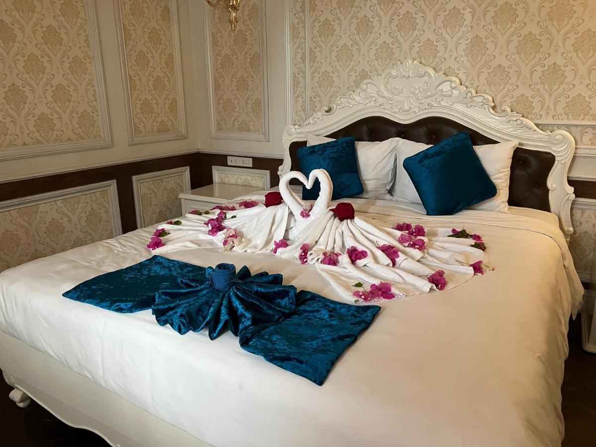 Halong Aquamarine Royal Cruise 호텔 하롱 외부 사진