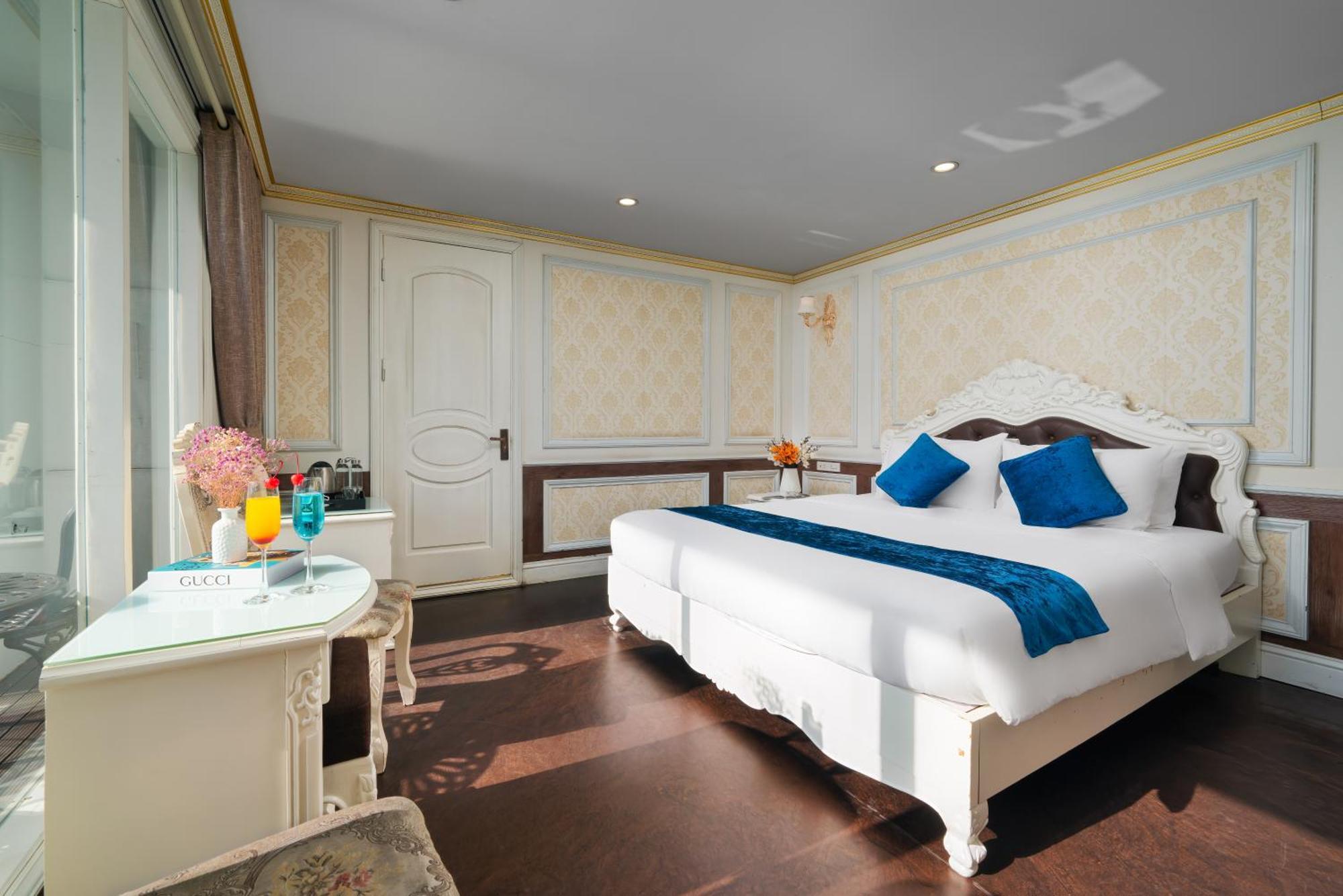 Halong Aquamarine Royal Cruise 호텔 하롱 외부 사진