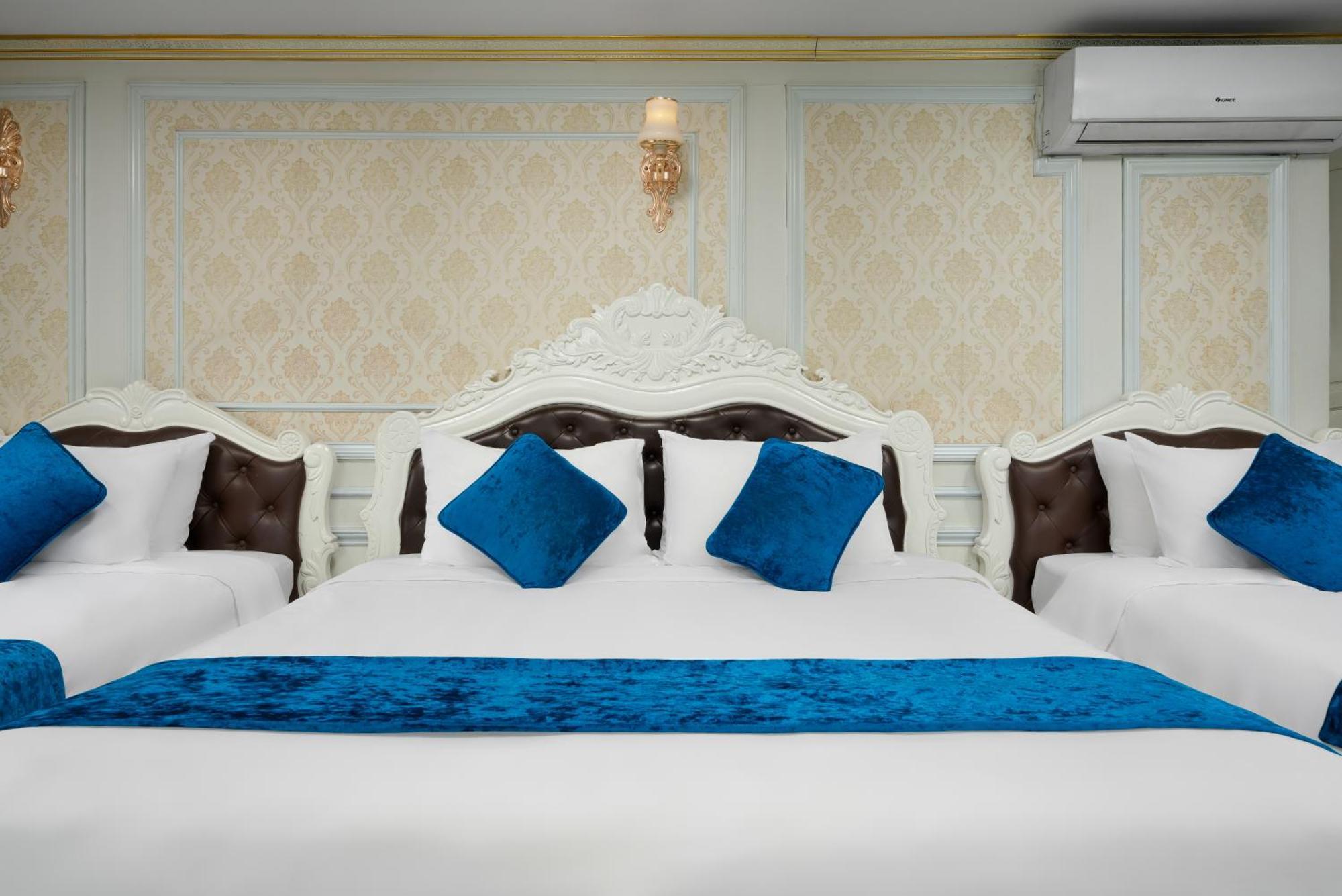 Halong Aquamarine Royal Cruise 호텔 하롱 외부 사진