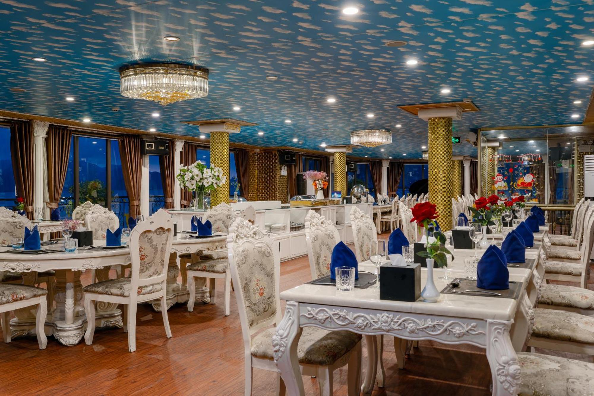 Halong Aquamarine Royal Cruise 호텔 하롱 외부 사진