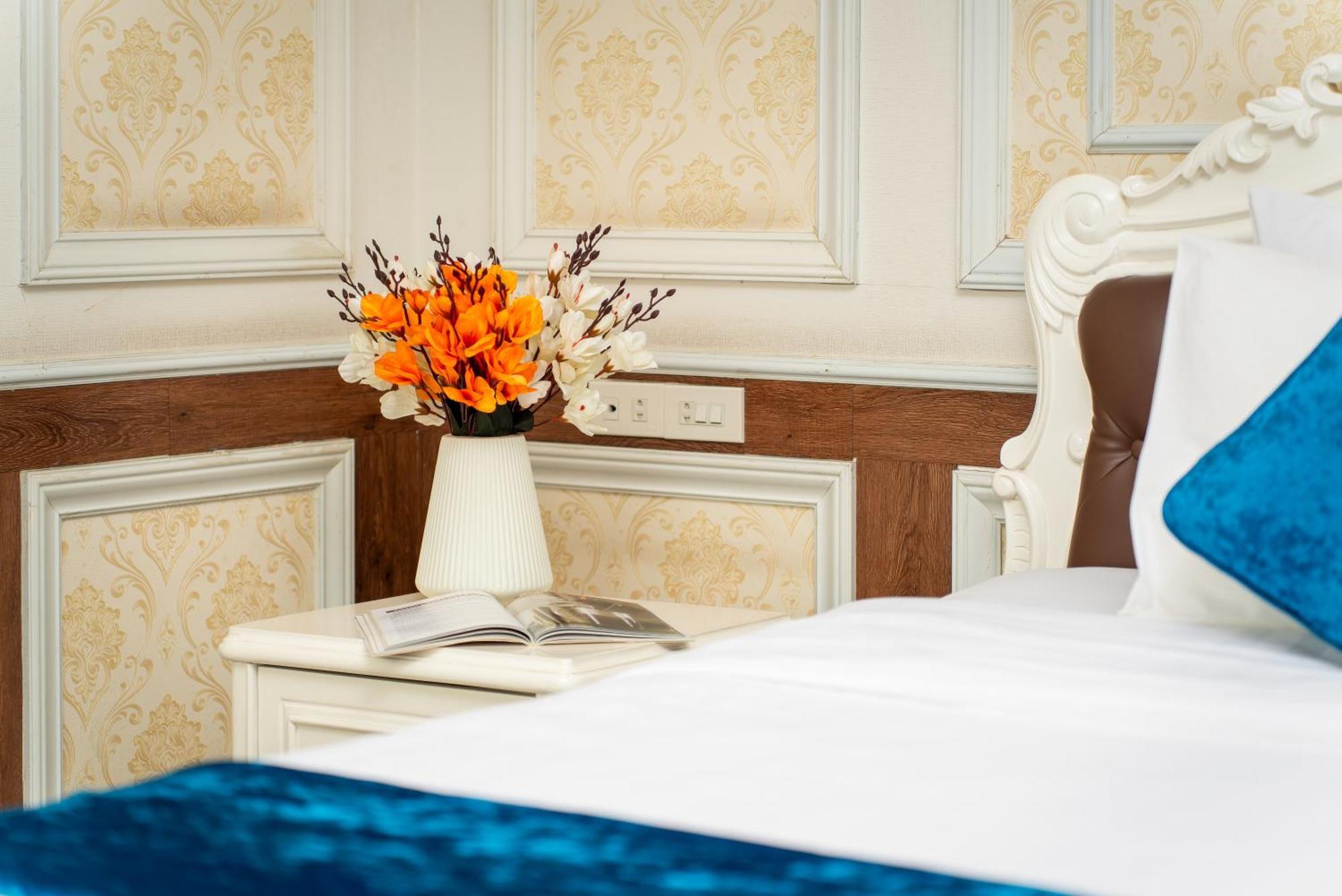 Halong Aquamarine Royal Cruise 호텔 하롱 외부 사진